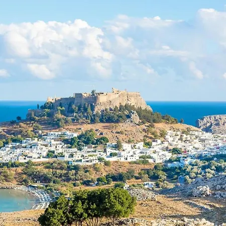 Cosy House In Kiotari With Garden And Terrace بيت للعطل